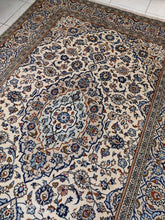 Charger l'image dans la galerie, Grand Tapis Kachan fait main n°12345_304×200
