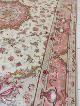 Charger l'image dans la galerie, Grand tapis Tabriz fait main n°18389_304×208
