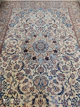 Charger l&#39;image dans la galerie, Grand Tapis Nain fait main n°9825_316×212
