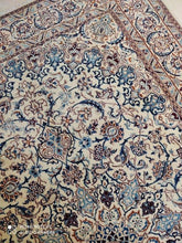 Charger l&#39;image dans la galerie, Grand Tapis Nain fait main n°9825_316×212
