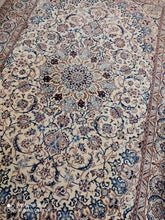 Charger l&#39;image dans la galerie, Grand Tapis Nain fait main n°9825_316×212
