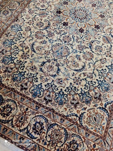 Charger l&#39;image dans la galerie, Grand Tapis Nain fait main n°9825_316×212
