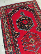 Charger l&#39;image dans la galerie, Tapis Antique Hamedan fait main n°11123_317×110
