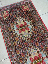 Charger l&#39;image dans la galerie, Tapis Kurdistan noué main n°14071_327×75
