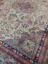 Charger l&#39;image dans la galerie, Grand Tapis Tabriz fait main n°9690_393×298
