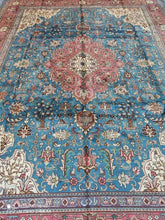 Charger l&#39;image dans la galerie, Grand Tapis Tabriz fait main n°6018_393×300
