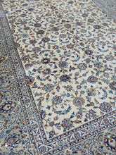 Charger l&#39;image dans la galerie, Grand Tapis Kachan fait main n°6899_402×300
