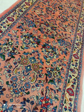Charger l'image dans la galerie, Tapis Sarouk tissé main n°18495_525×82
