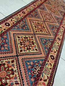 Tapis Roudbar noué main n°13723_690×72