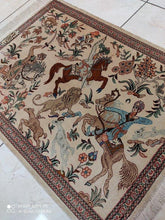 Charger l&#39;image dans la galerie, Tapis Ghom soie fait main n°12557_76×56
