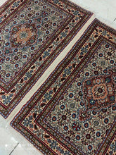Charger l'image dans la galerie, Paire de Tapis Moud tissé main n°19078/19060_88×60
