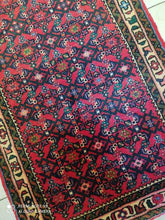 Charger l'image dans la galerie, Tapis Hosseinabad noué main n°15375_980×77
