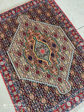 Charger l&#39;image dans la galerie, Tapis Kurdistan fait main n°12169_98×73
