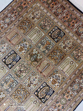 Charger l&#39;image dans la galerie, TAPIS CACHEMIRE SOIE noué main n°28_188×123
