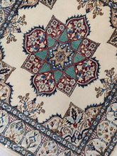 Charger l'image dans la galerie, Tapis carré Nain tissé main n°16027_100×90

