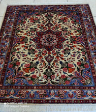 Charger l&#39;image dans la galerie, Tapis Bidjard tissé main n°19171_114×110
