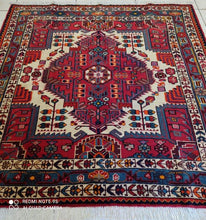 Charger l&#39;image dans la galerie, Tapis Nahavand noué main n°19383_130×135
