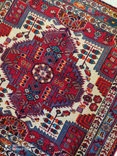 Charger l&#39;image dans la galerie, Tapis Nahavand noué main n°19383_130×135
