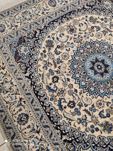 Tapis carré Nain tissé main n°11210_202×198