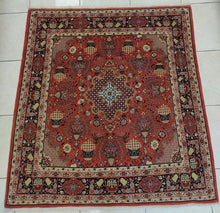 Charger l&#39;image dans la galerie, Tapis carré Bidjard fait main n°16402_155×145
