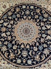 Charger l&#39;image dans la galerie, Tapis carré Nain tissé main n°17854_150×146
