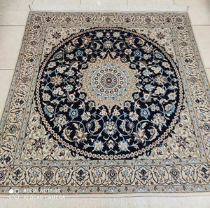 Tapis carré Nain tissé main n°17854_150×146