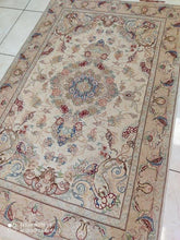 Charger l'image dans la galerie, Tapis Tabriz fait main n°18537_155×100
