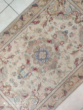 Charger l'image dans la galerie, Tapis Tabriz fait main n°18537_155×100

