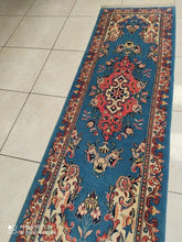 Charger l'image dans la galerie, Tapis Varamine noué main n°11005_196×63
