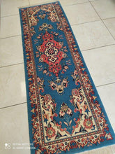 Charger l'image dans la galerie, Tapis Varamine noué main n°11005_196×63
