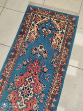 Charger l'image dans la galerie, Tapis Varamine noué main n°11005_196×63
