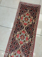 Charger l'image dans la galerie, Tapis Kurdistan fait main n°16802_232×50
