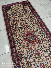 Charger l'image dans la galerie, Tapis Sarouk fait main n°16147_237×80
