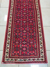 Charger l'image dans la galerie, Tapis Hosseinabad fait main n°16209_300×72

