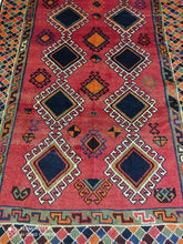 Charger l&#39;image dans la galerie, Tapis Ghachgai fait main n°5361_247×127
