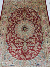 Charger l'image dans la galerie, Tapis Ghom soie noué main n°18216_148×97
