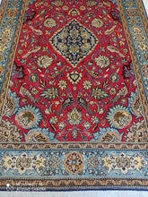 Charger l'image dans la galerie, TAPIS Ghom noué main n°1410_255×168
