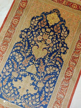 Charger l&#39;image dans la galerie, Tapis Ghom soie fait main n°16925_118×77
