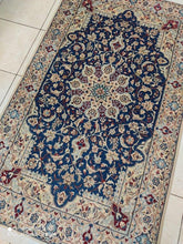 Charger l'image dans la galerie, Tapis Nain fait main n°18532_202×123
