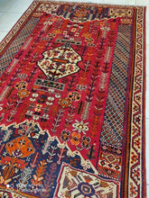 Charger l&#39;image dans la galerie, Tapis Ghachghai tissé main n°17501_250×163
