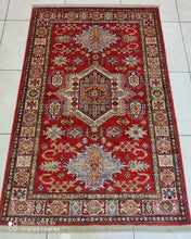 Charger l&#39;image dans la galerie, Tapis Kazak tissé main n°52226_151×101
