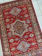 Charger l&#39;image dans la galerie, Tapis Kazak tissé main n°52226_151×101
