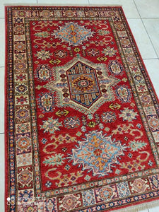 Tapis Kazak tissé main n°52226_151×101