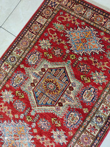 Tapis Kazak tissé main n°52226_151×101