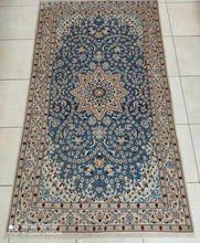 Charger l'image dans la galerie, Tapis Nain fait main n°9176_217×125
