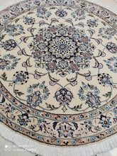 Charger l'image dans la galerie, Tapis rond Nain tissé main n°19302_110×110
