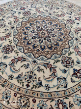 Charger l&#39;image dans la galerie, Tapis rond Nain noué main n°18942_112×112
