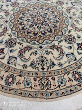 Charger l&#39;image dans la galerie, Tapis rond Nain noué main n°18942_112×112
