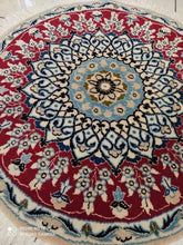 Charger l'image dans la galerie, Tapis rond Nain tissé main n°19308_78×78
