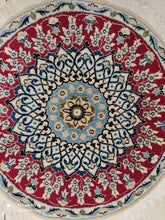 Charger l'image dans la galerie, Tapis rond Nain tissé main n°19308_78×78
